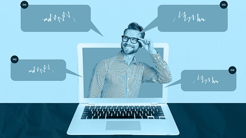 Person mit einer Reihe von Sprechblasen, die Insights vermitteln sollen